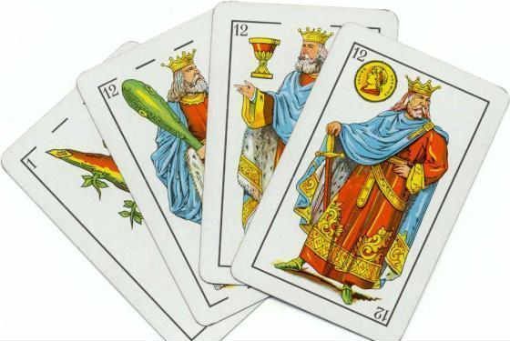 como jugar Cinquillo cartas
