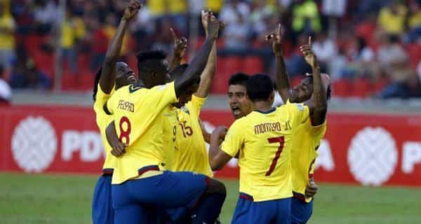 Kits Ecuador Dream League Soccer 2020